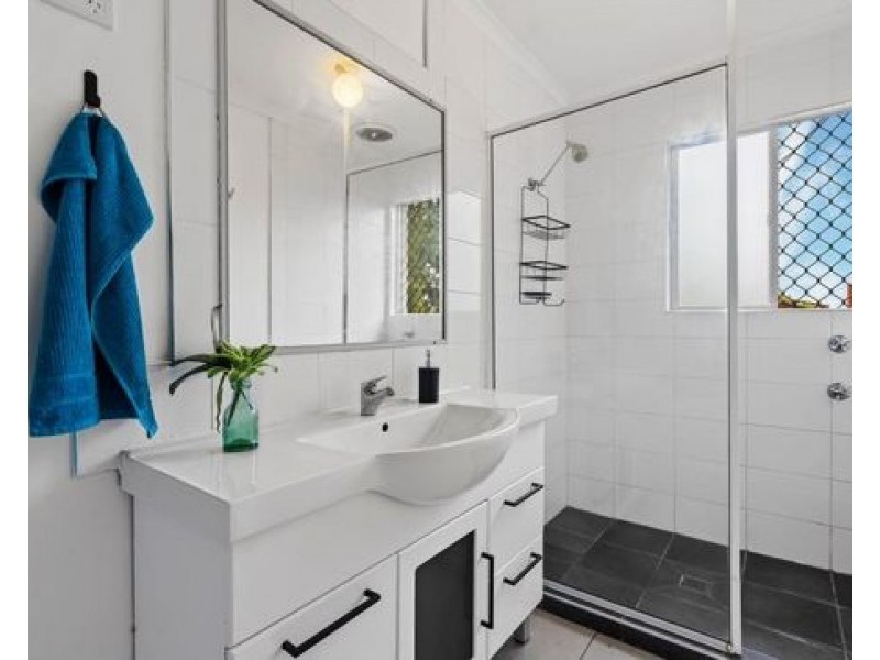 16 Curry St, Logan Central QLD 4114