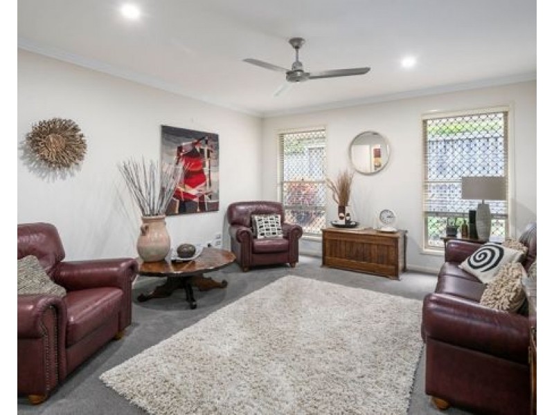 24 Baychester Place, Wakerley QLD 4154