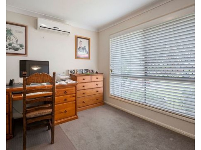 24 Baychester Place, Wakerley QLD 4154