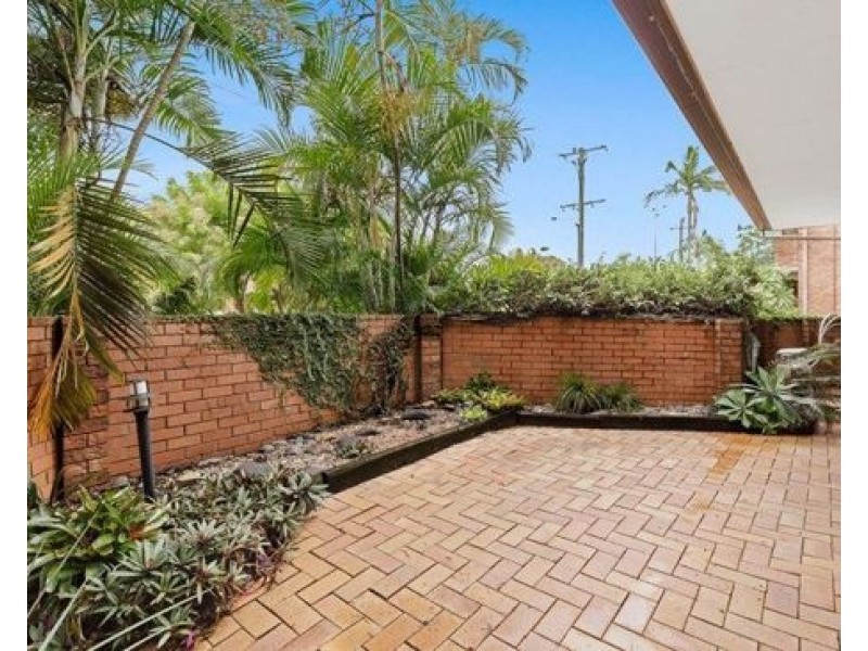 3/8 Carr Street, St Lucia QLD 4067