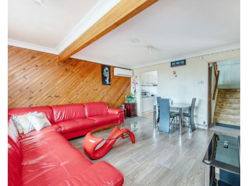 12 /66 Railway Pde, Woodridge QLD 4114
