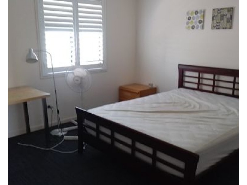 3 Mahogany Place, Molendinar QLD 4214