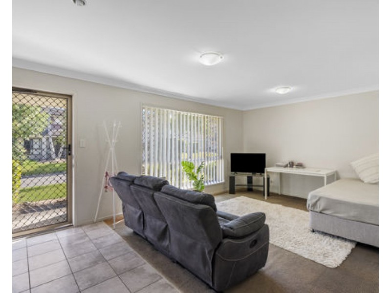 11 Mead Place, Calamvale QLD 4116