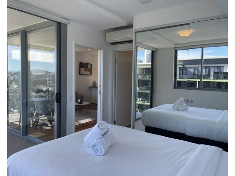 10008/16 Edmondstone Street, South Brisbane QLD 4101