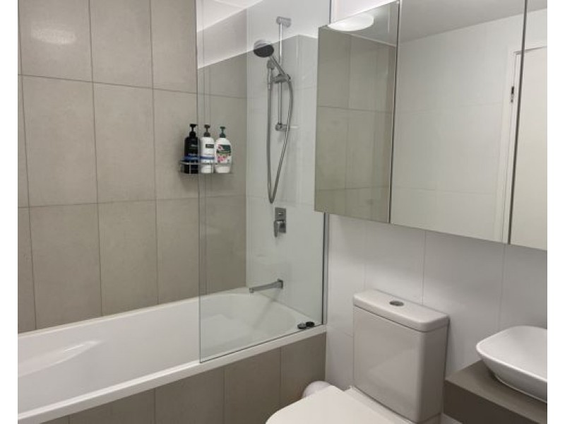 10008/16 Edmondstone Street, South Brisbane QLD 4101