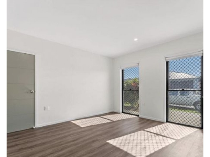 100 MERCY CIRCUIT, Park Ridge QLD 4125