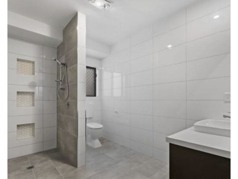 100 MERCY CIRCUIT, Park Ridge QLD 4125