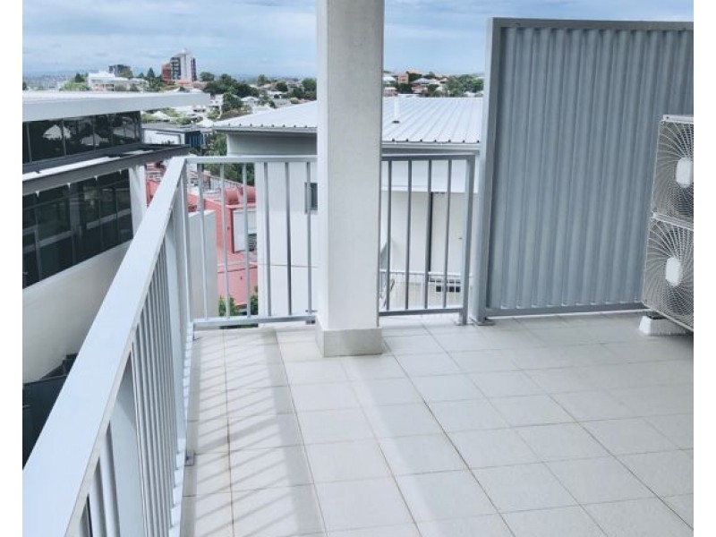 222/23 Robinson Place, Kelvin Grove QLD 4059