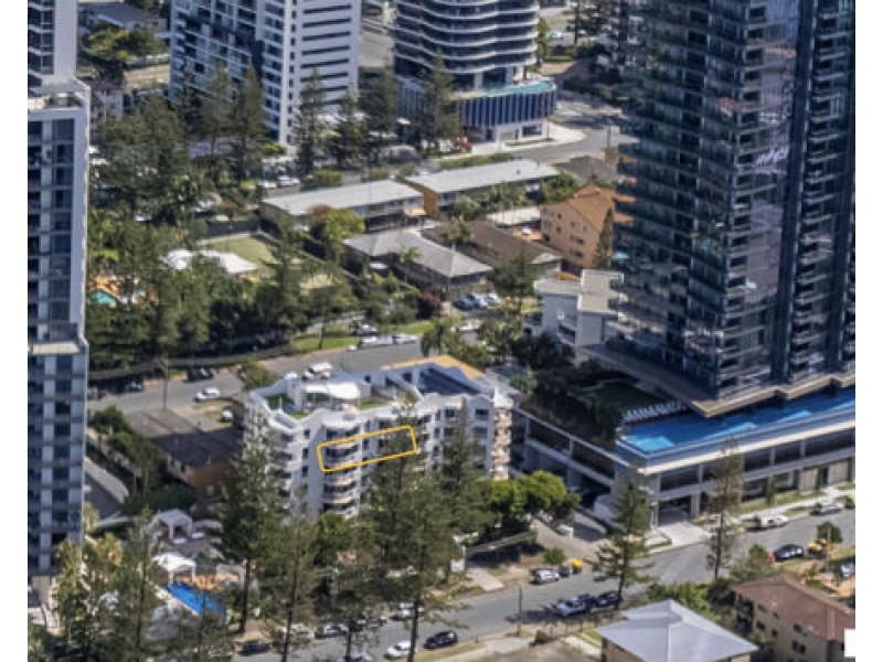 U602 8 Philip Avenue, Broadbeach QLD 4218