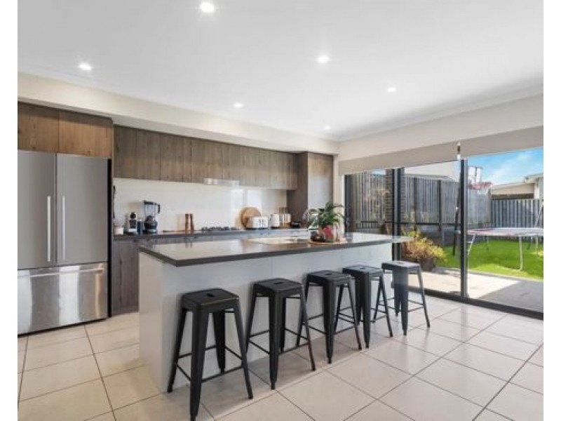 87 Bloom Ave, Coomera QLD 4209