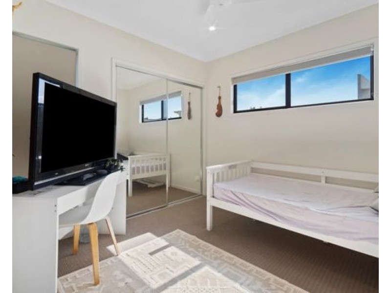 87 Bloom Ave, Coomera QLD 4209