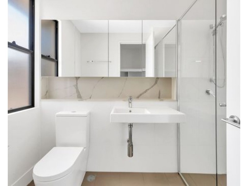 17/37 Sickle Avenue, Hope Island QLD 4212