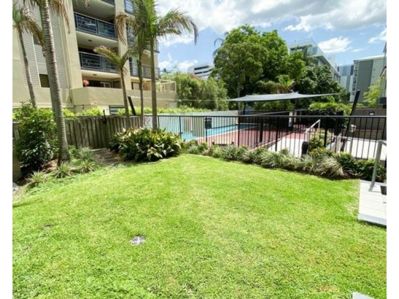 32/12 Belgrave Road, Indooroopilly QLD 4068