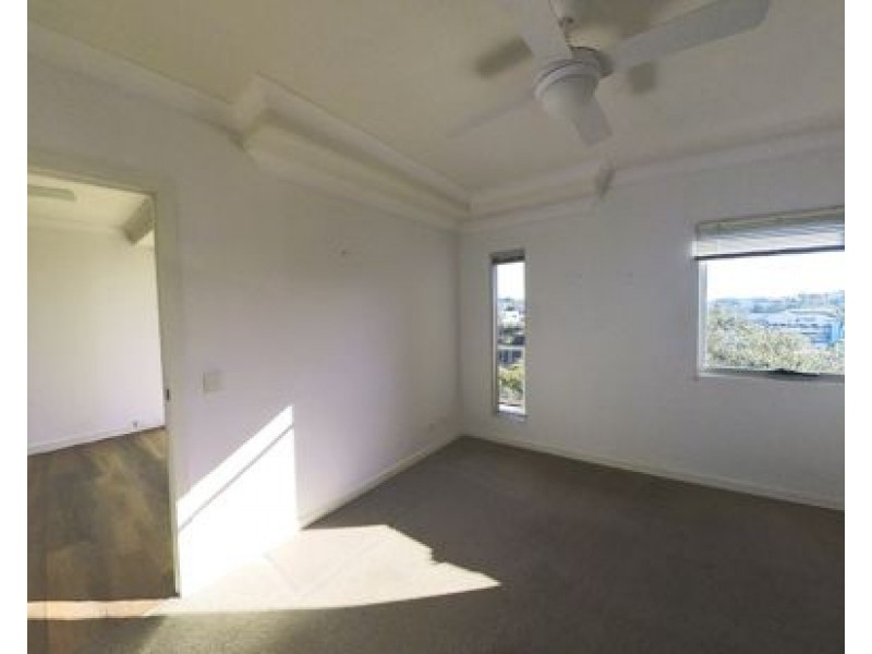 32/12 Belgrave Road, Indooroopilly QLD 4068