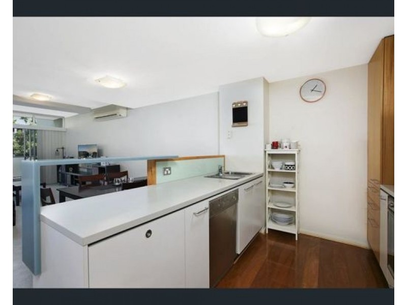 47 21 Love Street, Bulimba QLD 4171