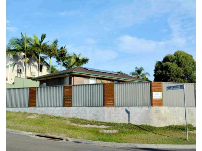 1 Peppertree St, Sinnamon Park QLD 4073