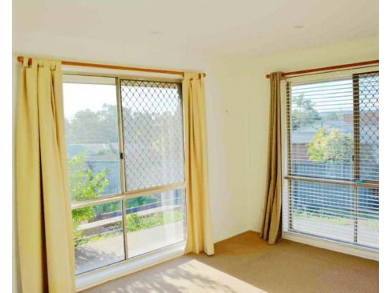1 Peppertree St, Sinnamon Park QLD 4073