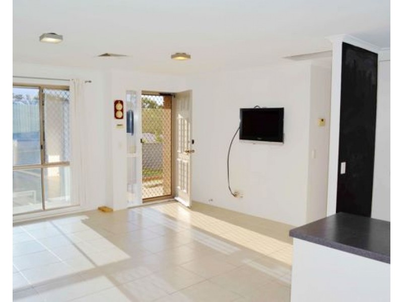 1 Peppertree St, Sinnamon Park QLD 4073