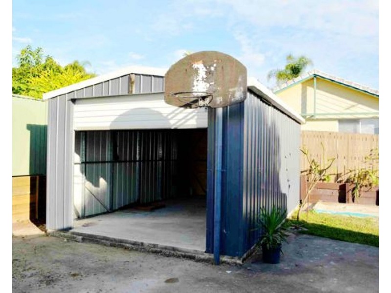 1 Peppertree St, Sinnamon Park QLD 4073