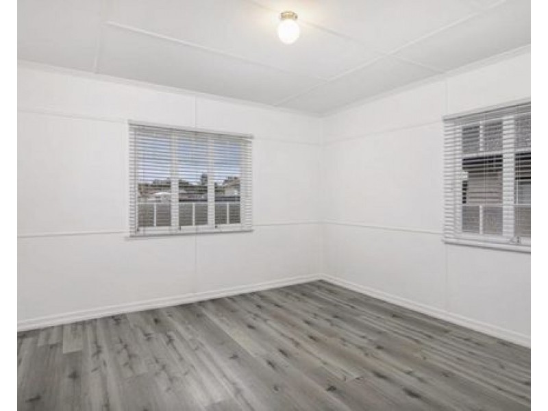 55 Pozieres Road, Tarragindi QLD 4121