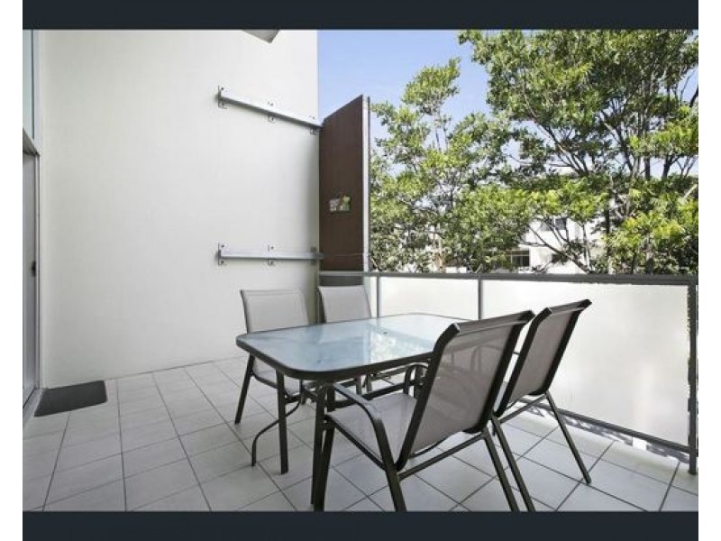 21 Love Street, Bulimba QLD 4171