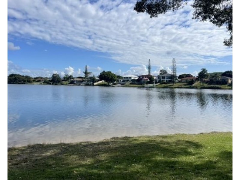 58 22 Barbet Place, Burleigh Waters QLD 4220