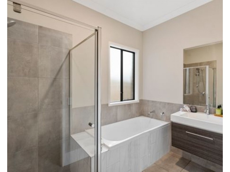 97 Riverview Parkway, Griffin QLD 4503