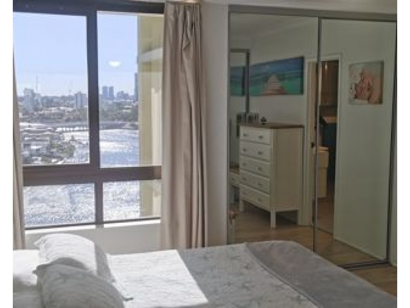 049 2890 Gold Coast Highway, Surfers Paradise, Surfers Paradise QLD 4217