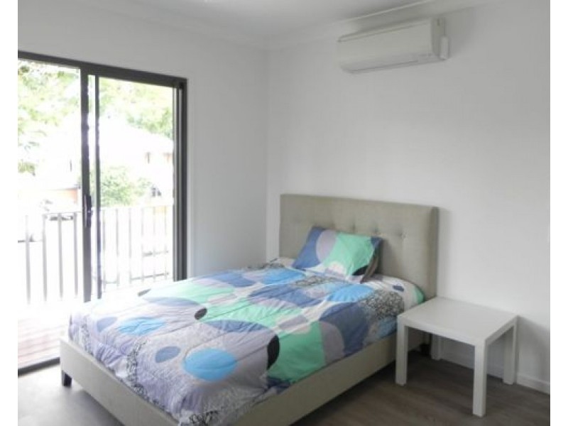 12 Kingsley Parade, Yeronga QLD 4104