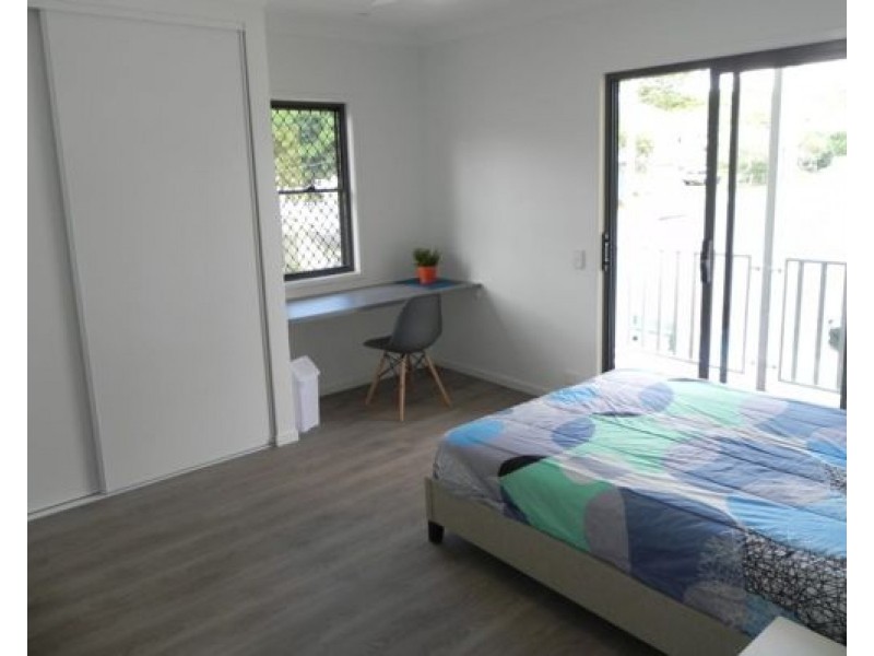 12 Kingsley Parade, Yeronga QLD 4104