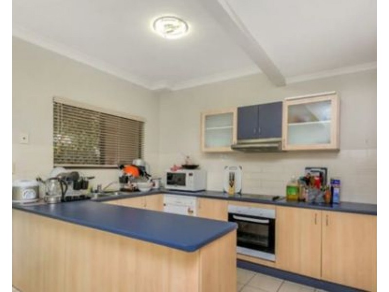 3/34 Warren Street, St Lucia QLD 4067