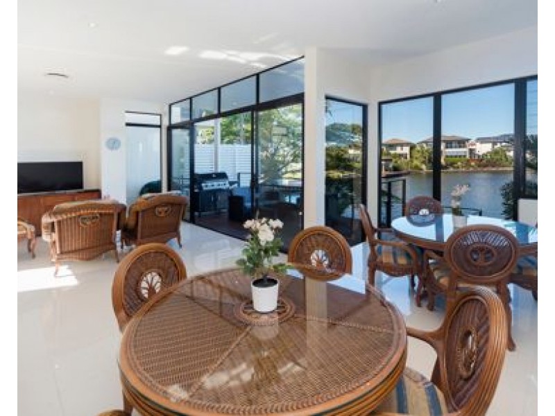 6065 LUGANO DRIVE, Hope Island QLD 4212