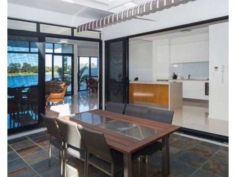 6065 LUGANO DRIVE, Hope Island QLD 4212