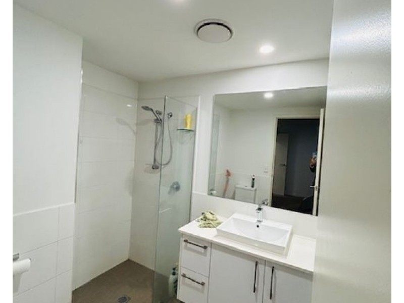 1321/6-8 Waterford Court bunda 8 Waterford Court, Bundall QLD 4217