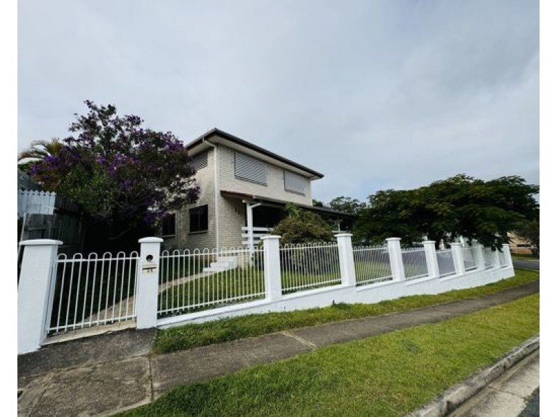 24 Sibyl Street, Southport QLD 4215