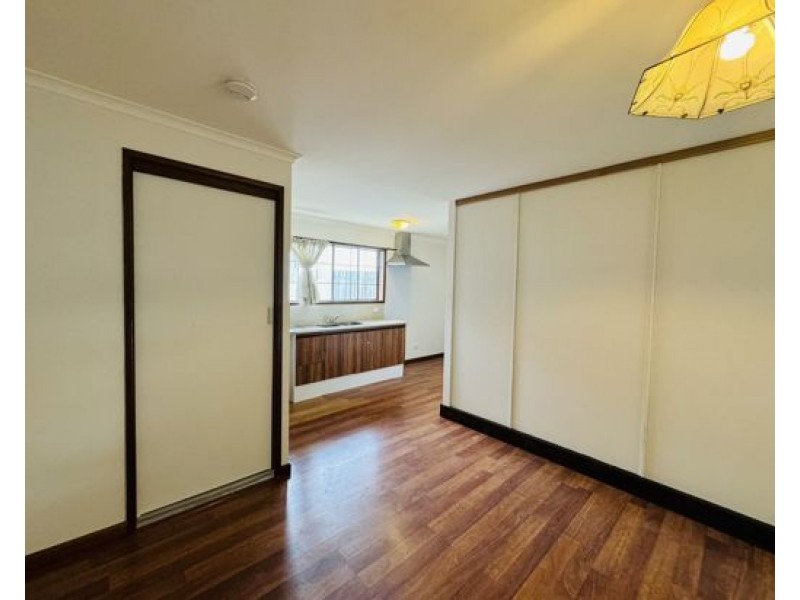 24 Sibyl Street, Southport QLD 4215