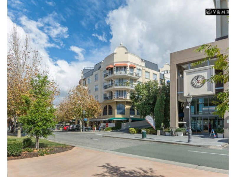 54/5074 Emerald Island Drive, Carrara QLD 4211