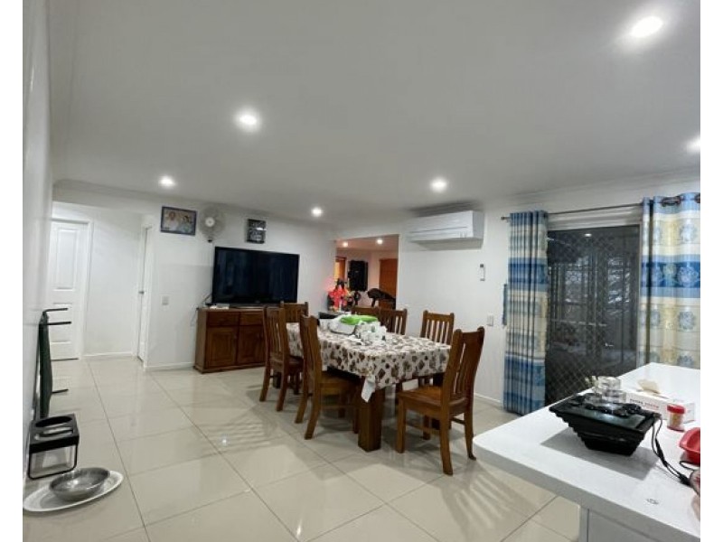 21 Heath St, Forest Lake QLD 4078