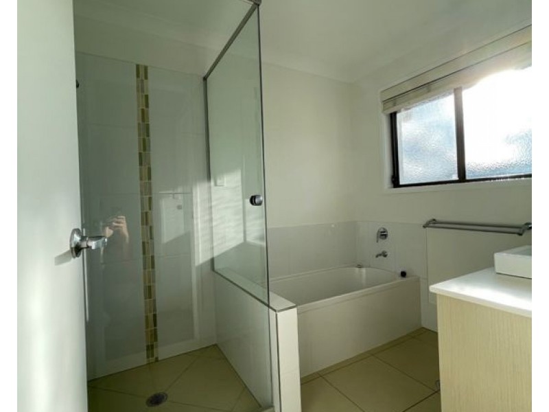 31 20 Kianawah Road South, Manly West QLD 4179