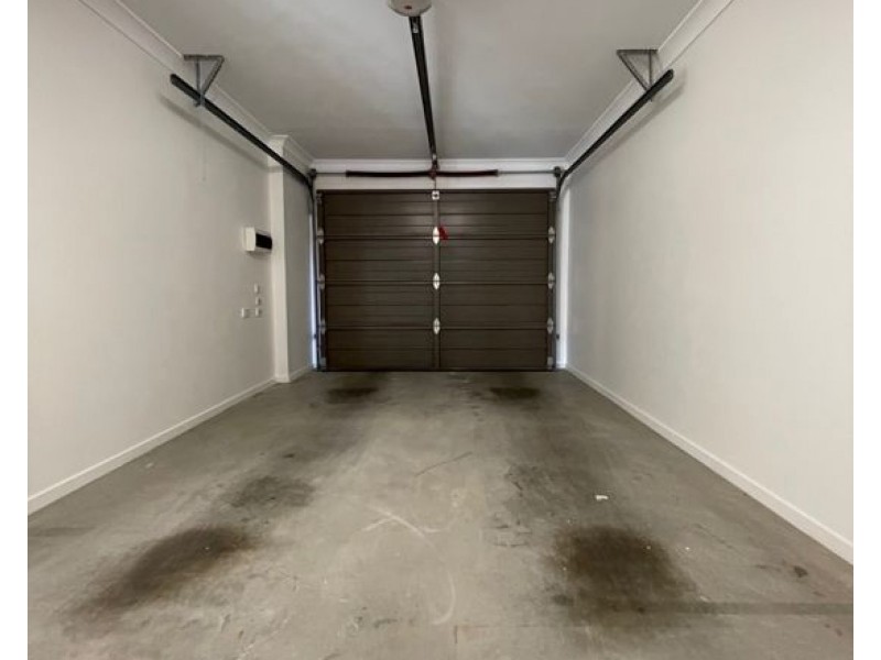 31 20 Kianawah Road South, Manly West QLD 4179