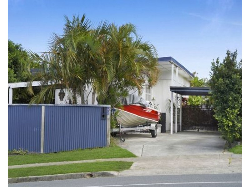 88 Turpin Road, Labrador QLD 4215