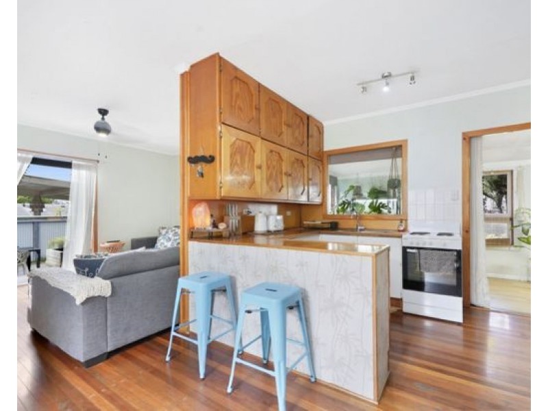 88 Turpin Road, Labrador QLD 4215