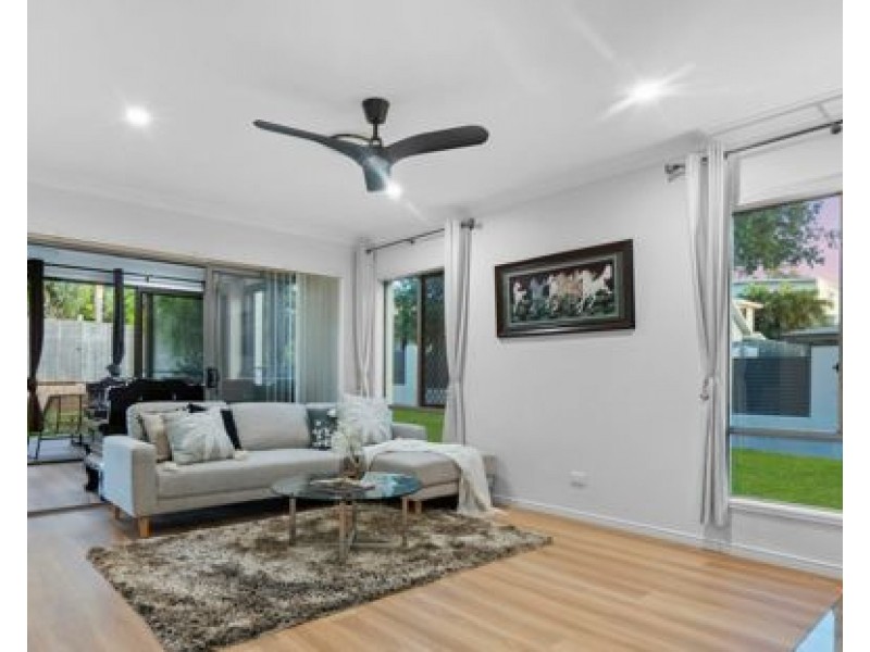 21 BOWERS ST, Eight Mile Plains QLD 4113