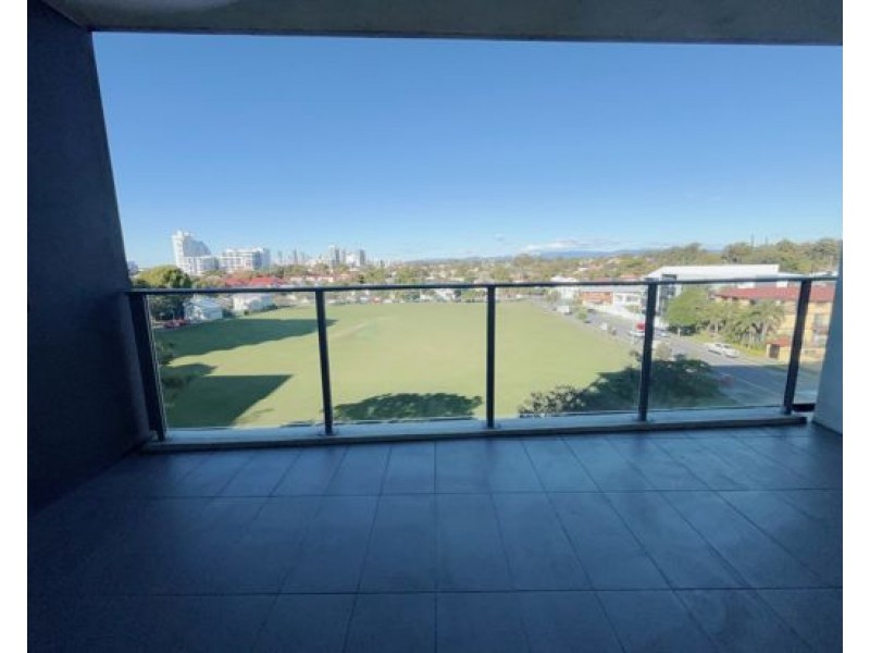 601/17 Bath Street, Labrador QLD 4215
