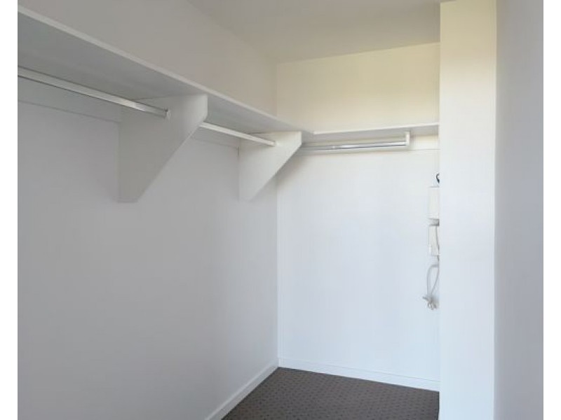 601/17 Bath Street, Labrador QLD 4215