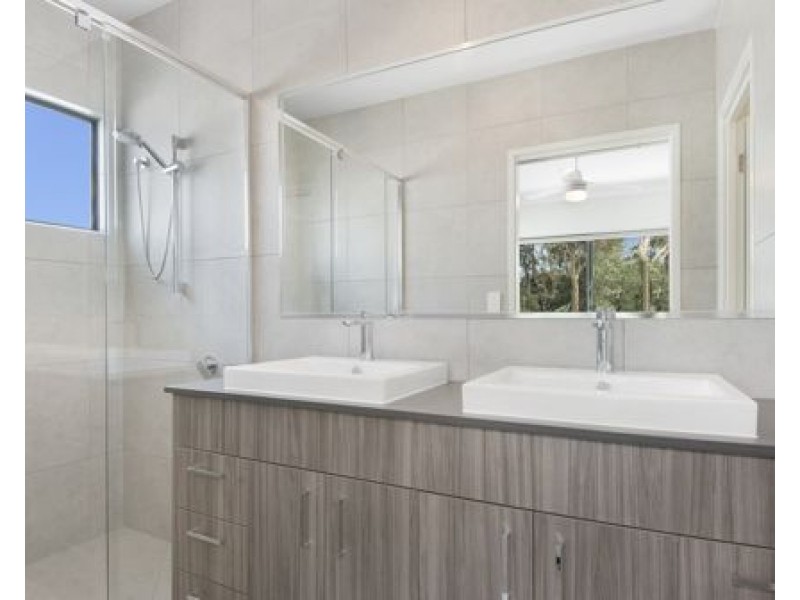 10 Arrosa Street, Calamvale QLD 4116