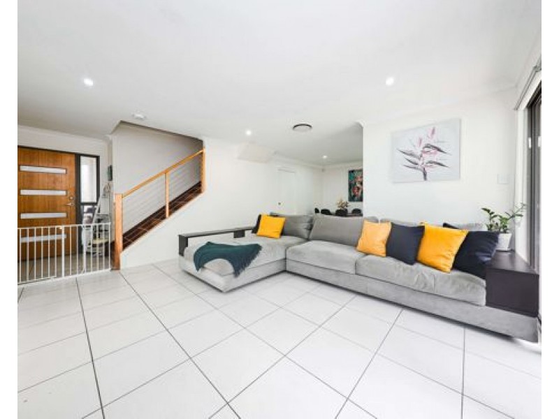 30 20 Kianawah Road South, Manly West QLD 4179