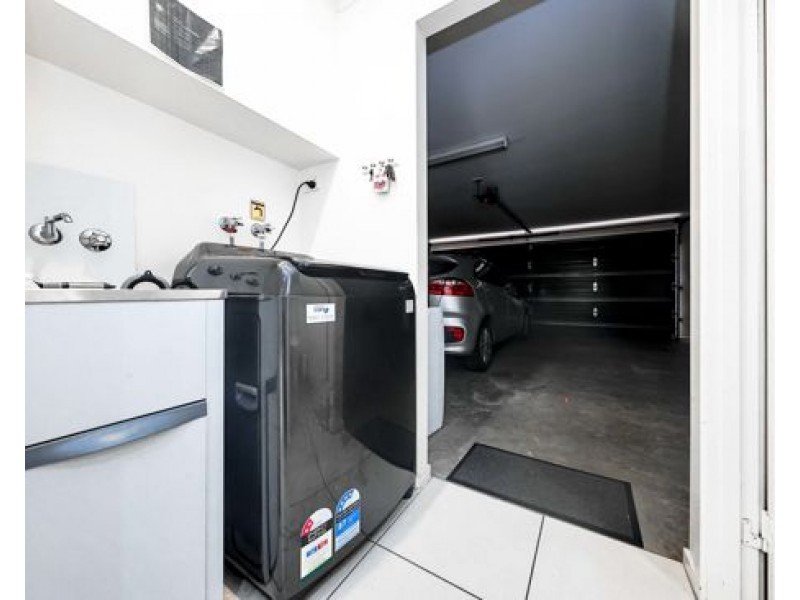 30 20 Kianawah Road South, Manly West QLD 4179