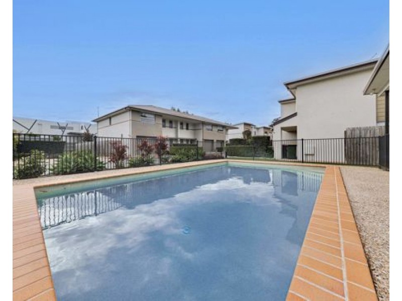 30 20 Kianawah Road South, Manly West QLD 4179