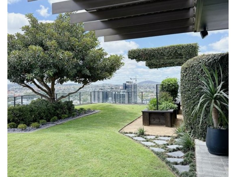 1203/62 Logan Road, Woolloongabba QLD 4102